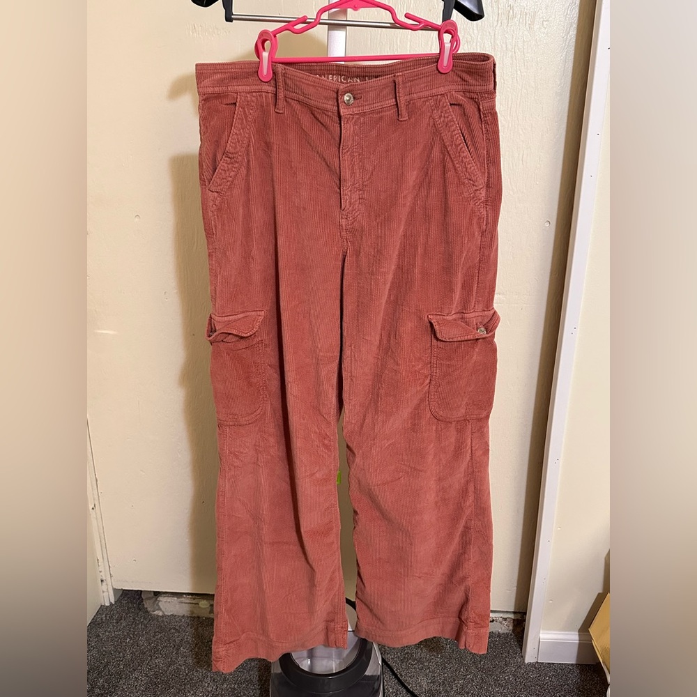 American Eagle Outfitters Women’s Dusty Rose Cargo Pants